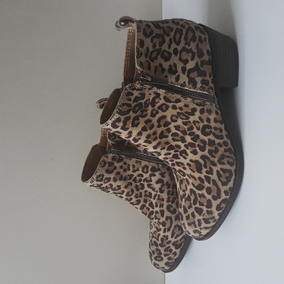 Lucky Brand Booties - Picture 4 of 13